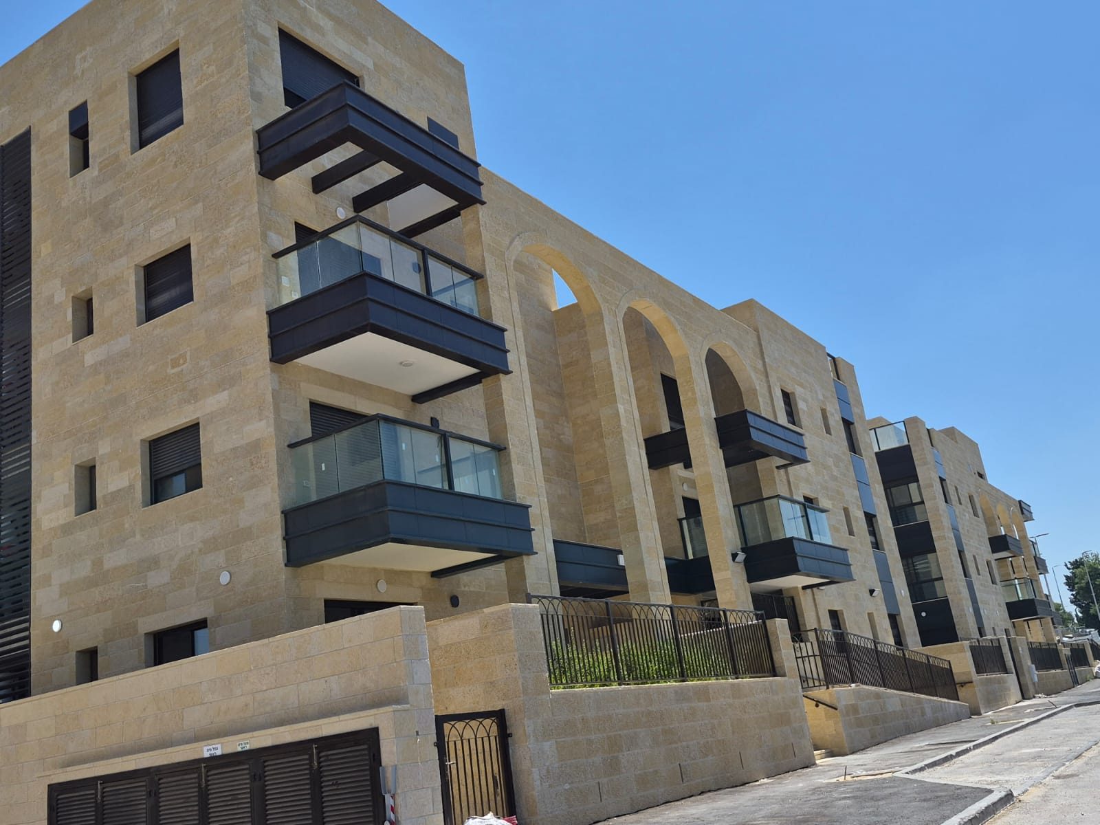 נופי אילן הירוקה אבו גוש — פרויקט בנייה רוויה ליזמי בנייה i-feel